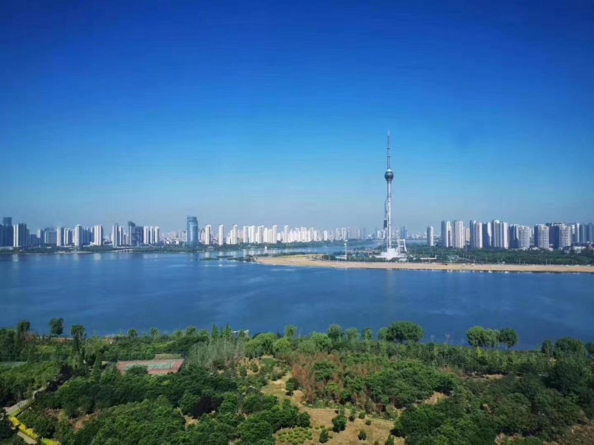 Howard Johnson Xiangyu Plaza Linyi Linyi  Extérieur photo