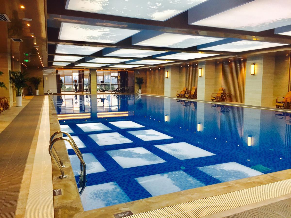 Howard Johnson Xiangyu Plaza Linyi Linyi  Extérieur photo